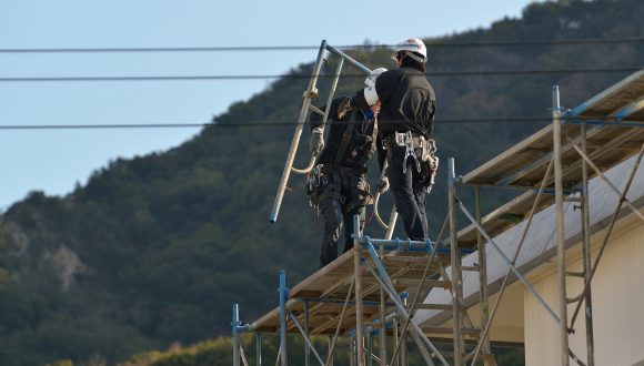 高所作業とは？労働安全衛生法の定義も解説！！